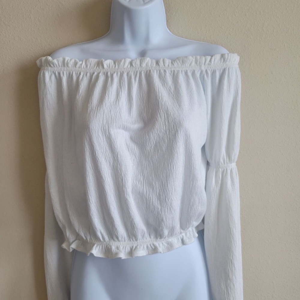 Off the Shoulder Crop Top